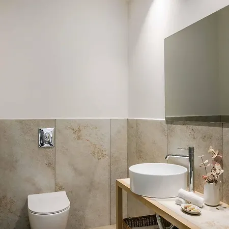 Aria Villa *